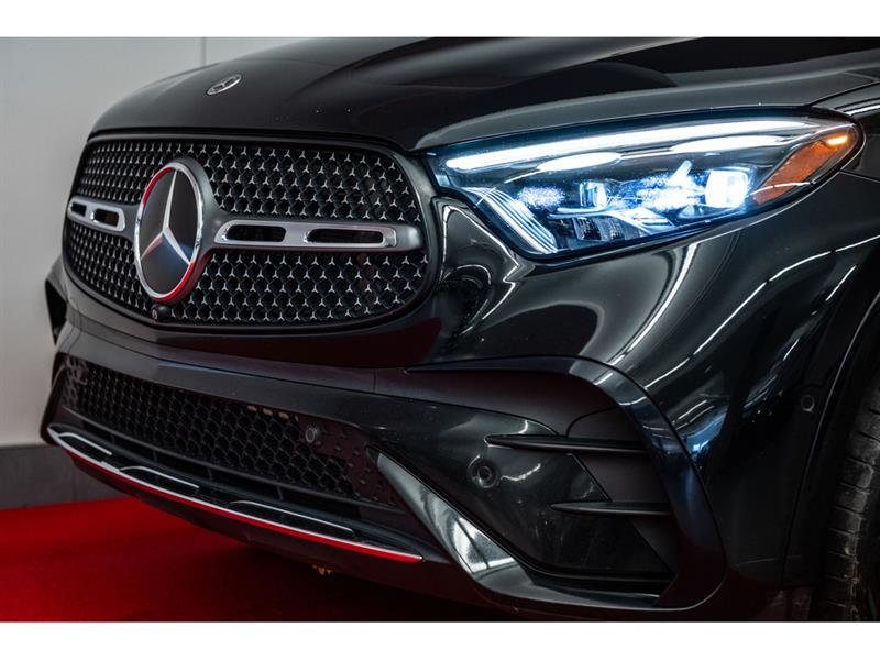 mercedes-benz GLC300 2023 - 3