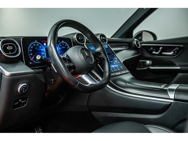 mercedes-benz GLC300 2023 - 13
