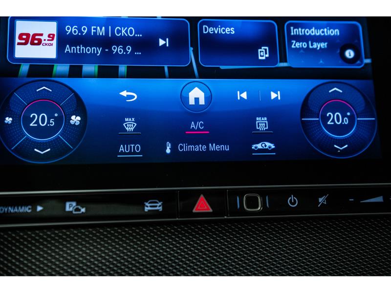 mercedes-benz GLC300 2023 - 21