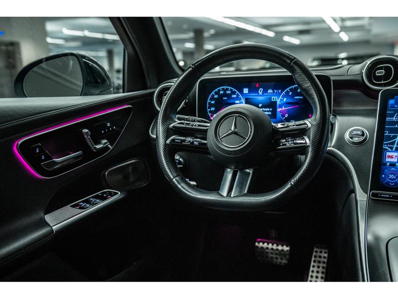 mercedes-benz GLC300 2023 - 25