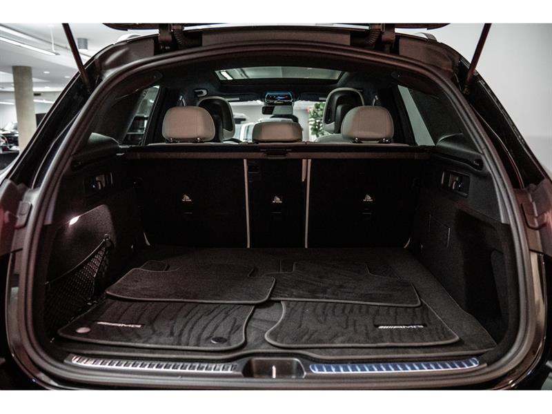 mercedes-benz GLC300 2023 - 10