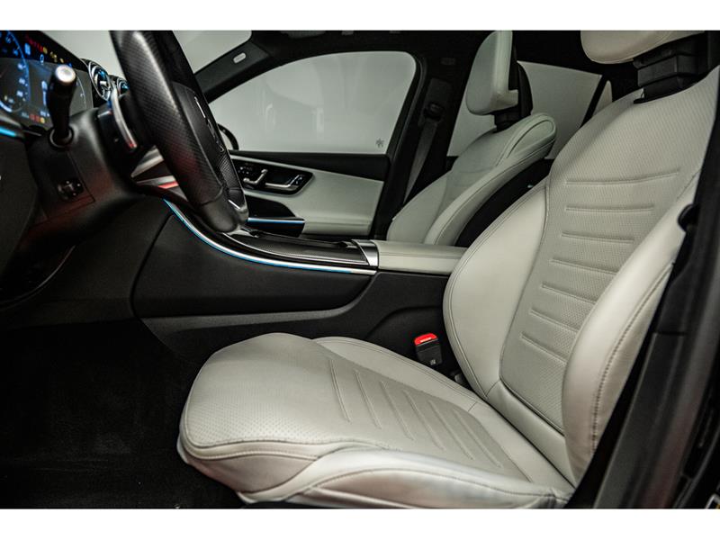 mercedes-benz GLC300 2023 - 13