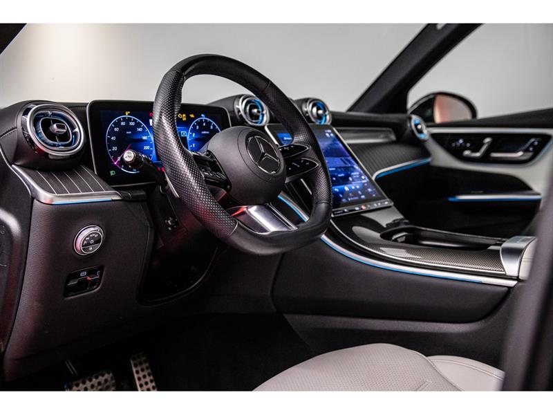 mercedes-benz GLC300 2023 - 14