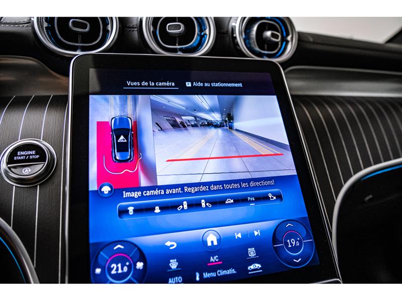 mercedes-benz GLC300 2023 - 21