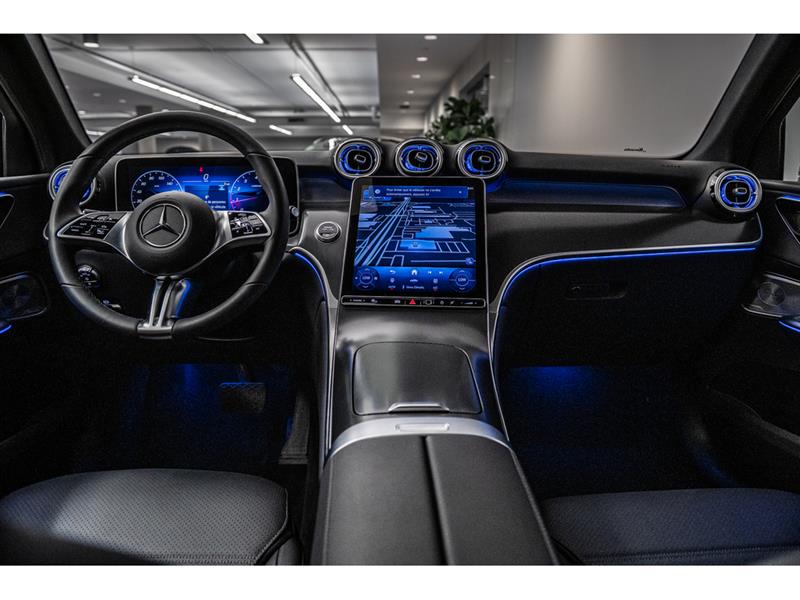 mercedes-benz GLC300 2026 - 26