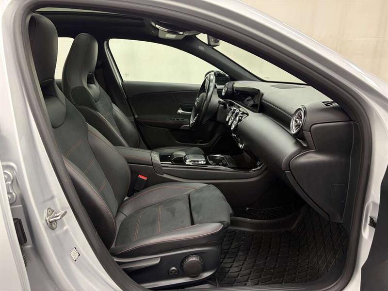 mercedes-benz A220 2020 - 31