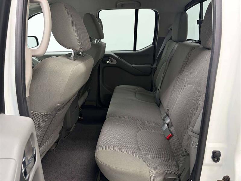nissan Frontier 2014 - 23