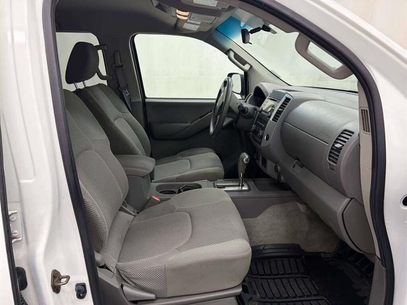 nissan Frontier 2014 - 24