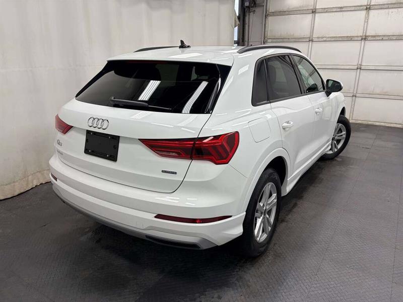 audi Q3 2021 - 10
