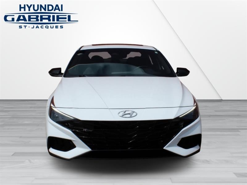 hyundai Elantra 2022 - 2