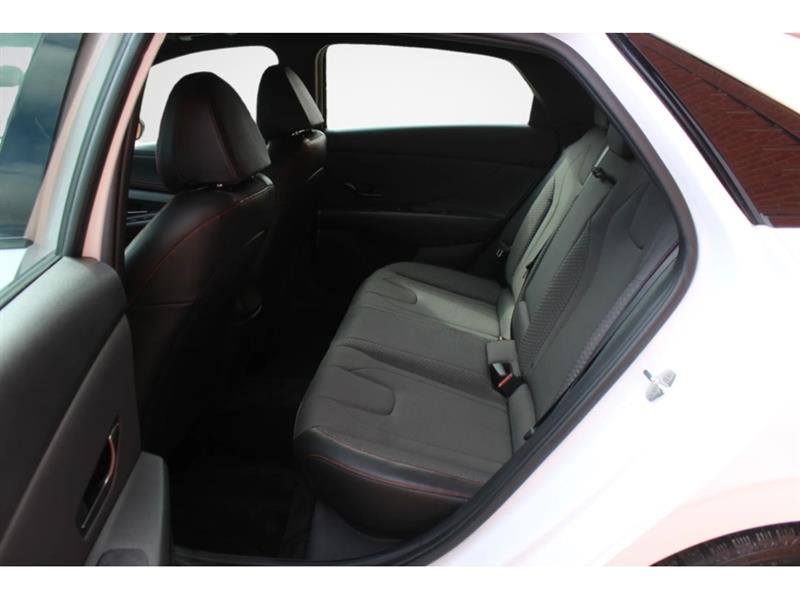 hyundai Elantra 2022 - 10