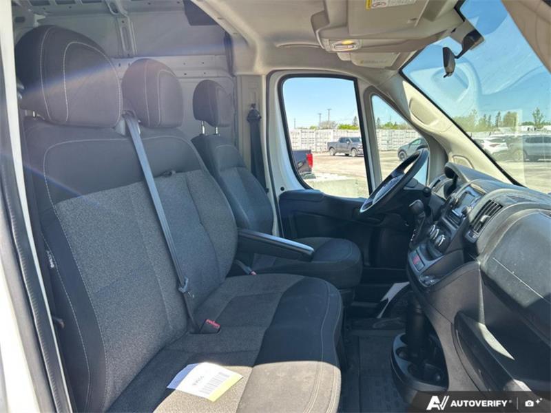 ram ProMaster fourgonnette utilitaire 2019 - 25