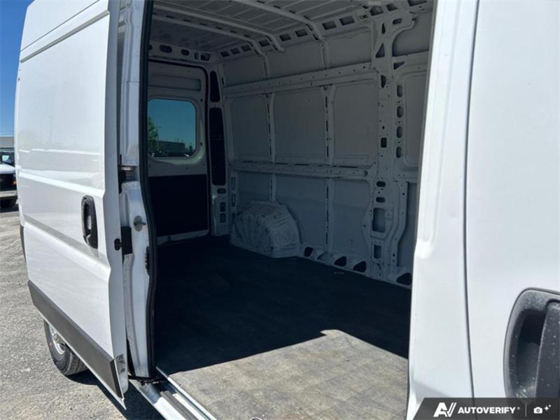 ram ProMaster fourgonnette utilitaire 2019 - 26