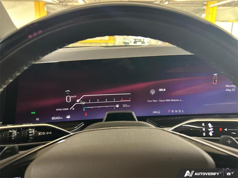 cadillac Escalade 2025 - 18