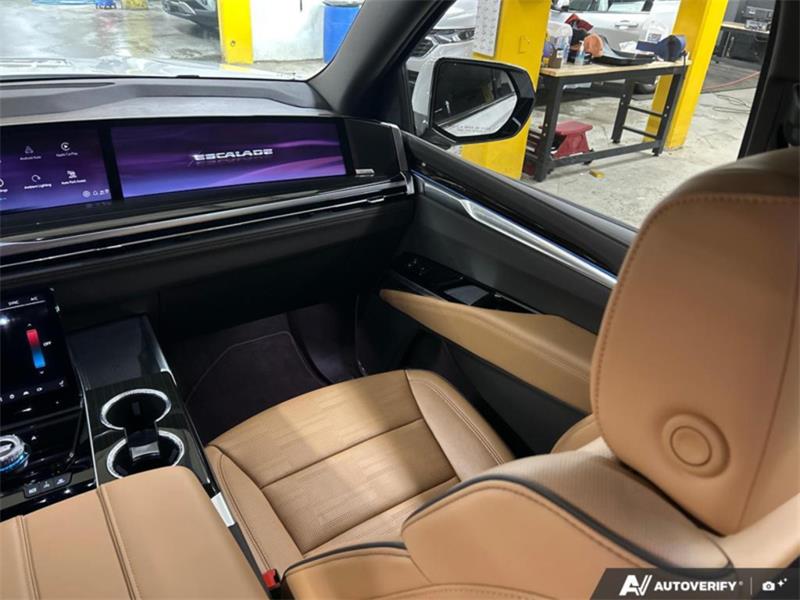cadillac Escalade 2025 - 28