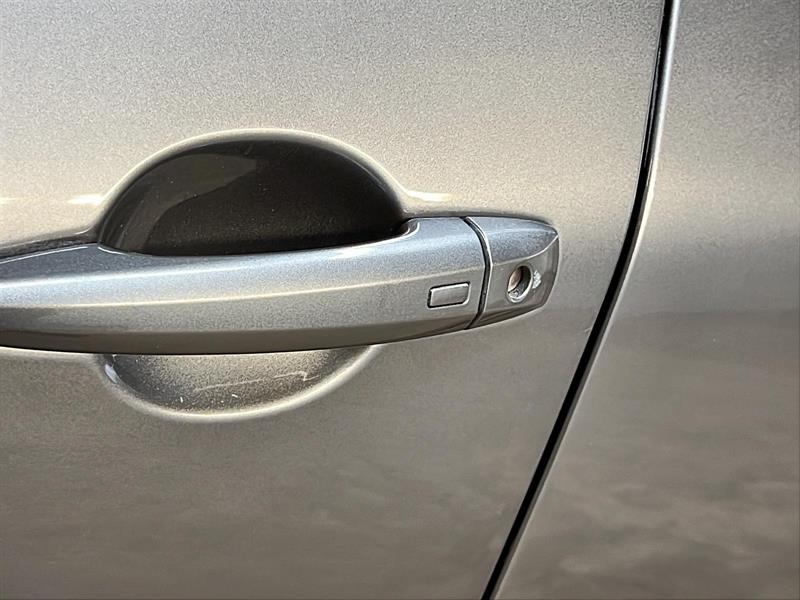 nissan Rogue 2023 - 25