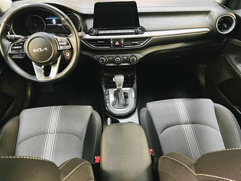 kia Forte 2023 - 11
