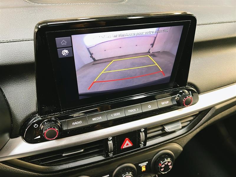 kia Forte 2023 - 17