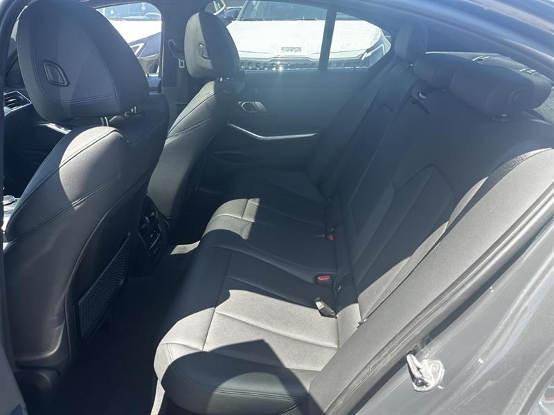 bmw 330I 2019 - 16
