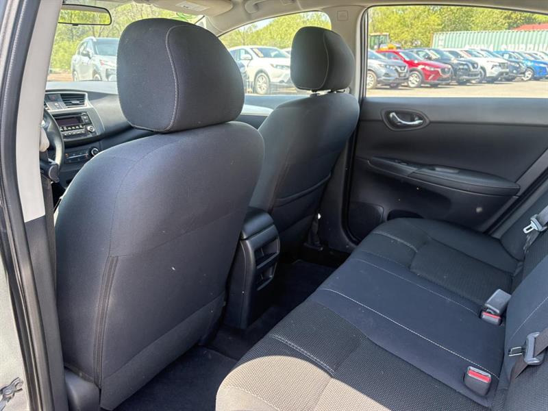 nissan Sentra 2016 - 12