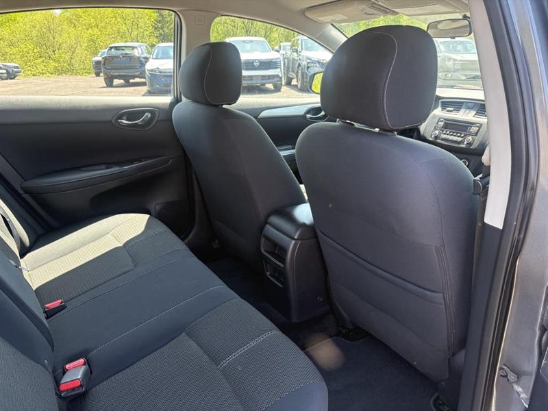 nissan Sentra 2016 - 33