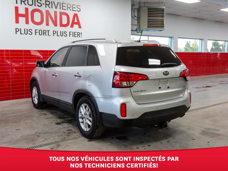 kia Sorento 2015 - 10