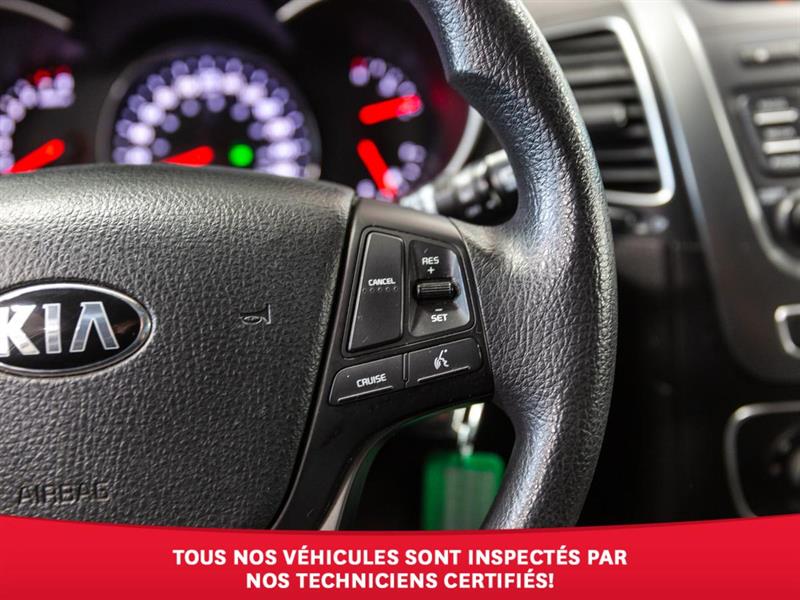kia Sorento 2015 - 24