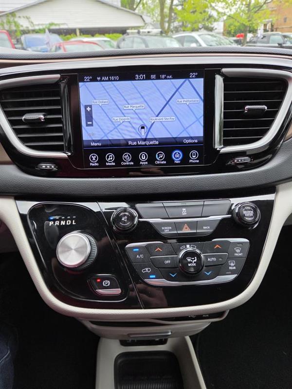 chrysler Pacifica 2017 - 22