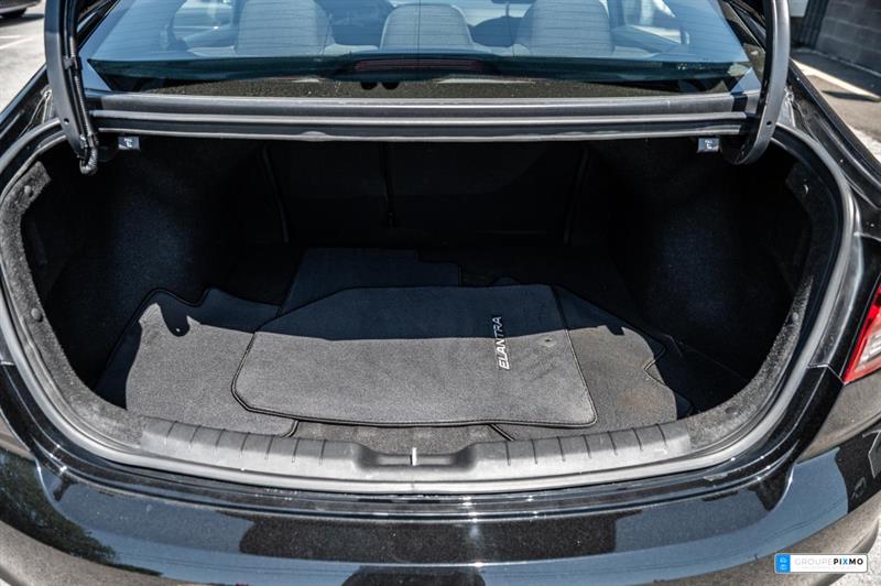 hyundai Elantra 2019 - 12
