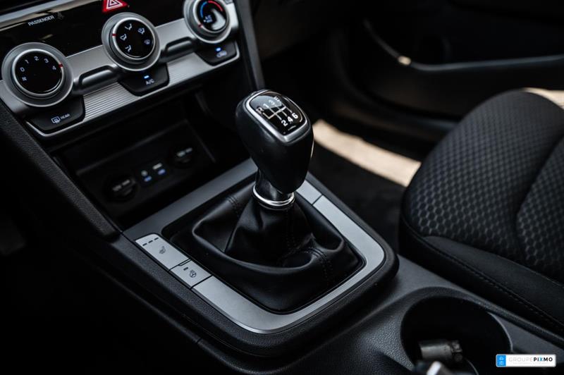 hyundai Elantra 2019 - 23
