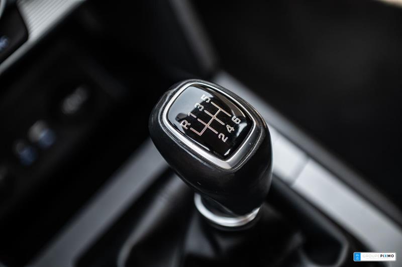 hyundai Elantra 2019 - 25