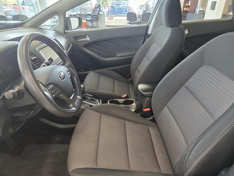 kia Forte 2018 - 9