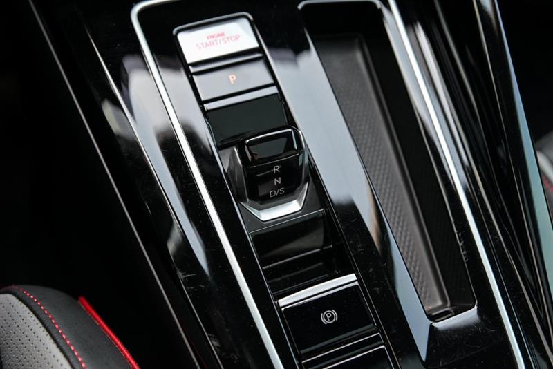 volkswagen Golf GTI 2025 - 18