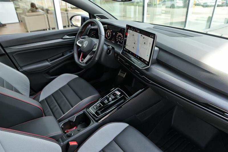 volkswagen Golf GTI 2025 - 22