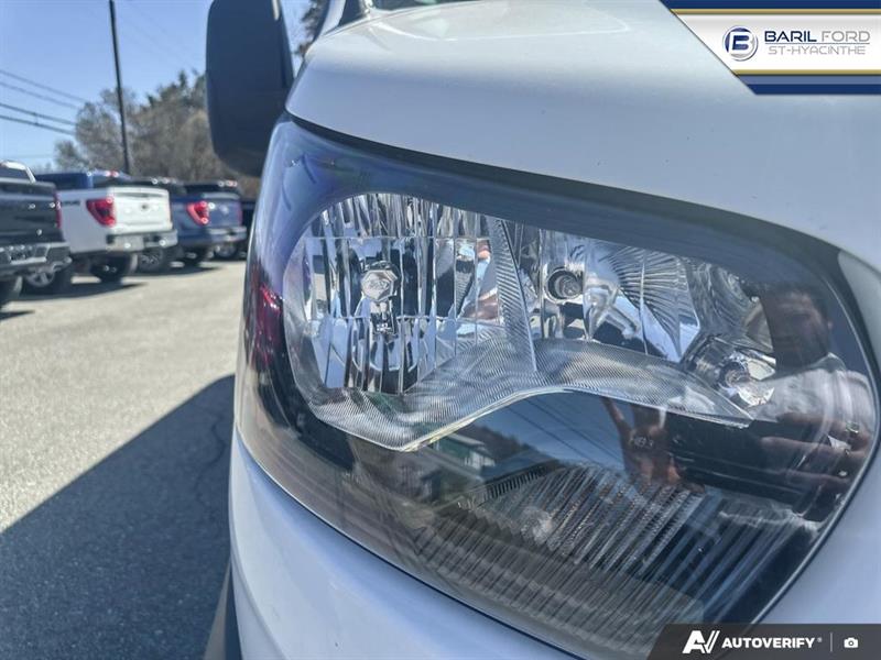 ford Transit fourgon utilitaire 2023 - 8