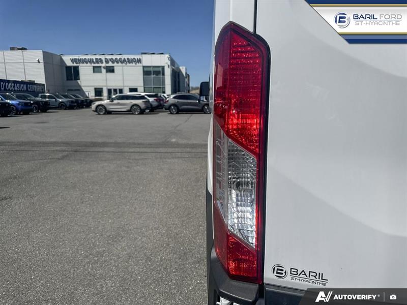 ford Transit fourgon utilitaire 2023 - 11