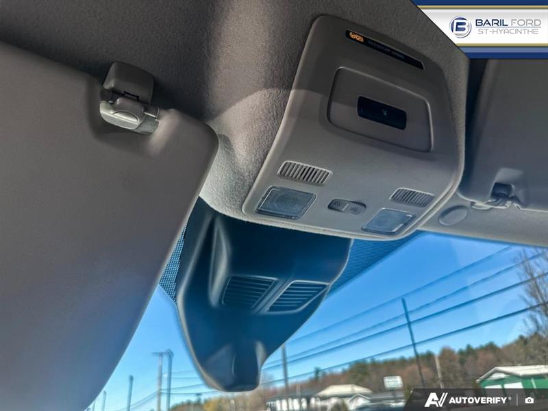 ford Transit fourgon utilitaire 2023 - 21