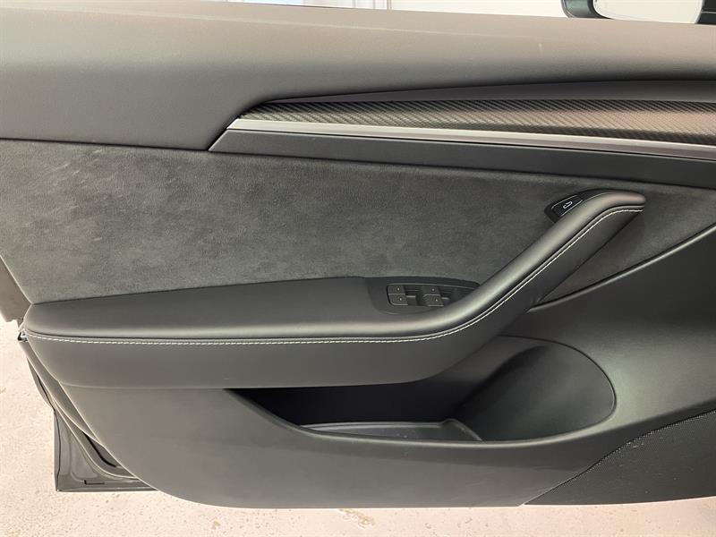 tesla Model 3 2023 - 10