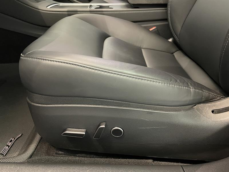 tesla Model 3 2023 - 12
