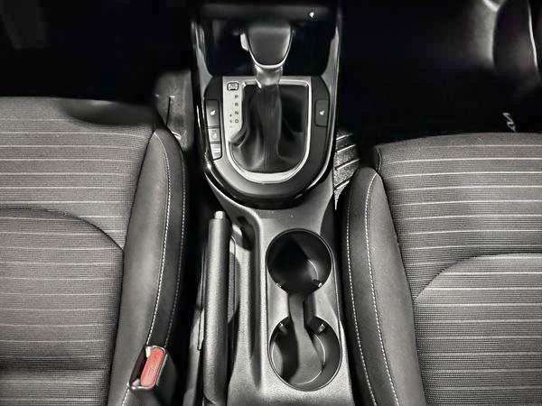kia Forte 2020 - 23