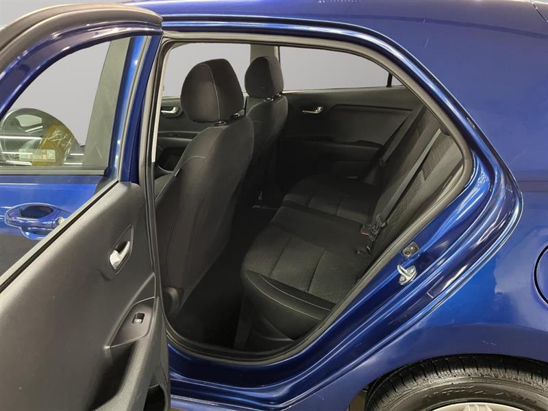 kia Rio5 2021 - 18