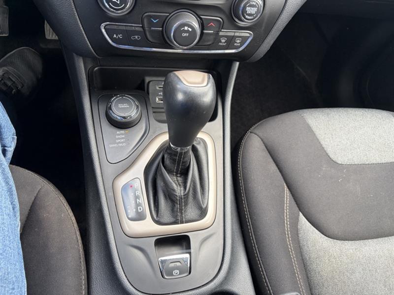 jeep Cherokee 2016 - 14