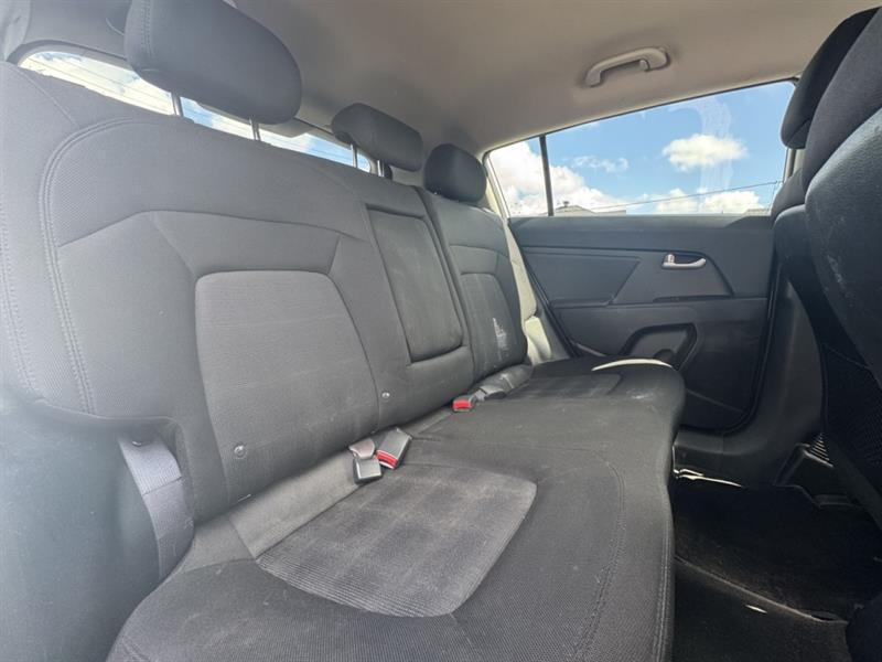 kia Sportage 2012 - 23