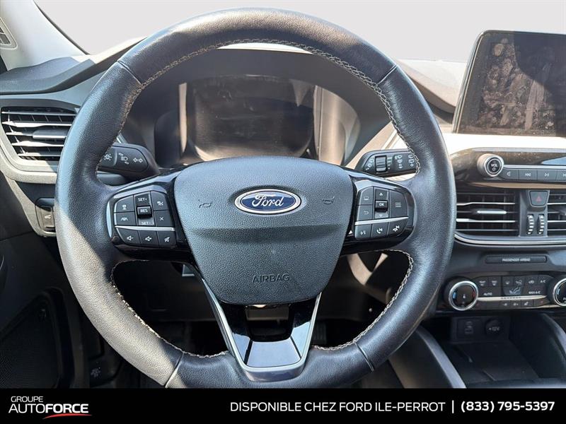 ford Escape 2022 - 11