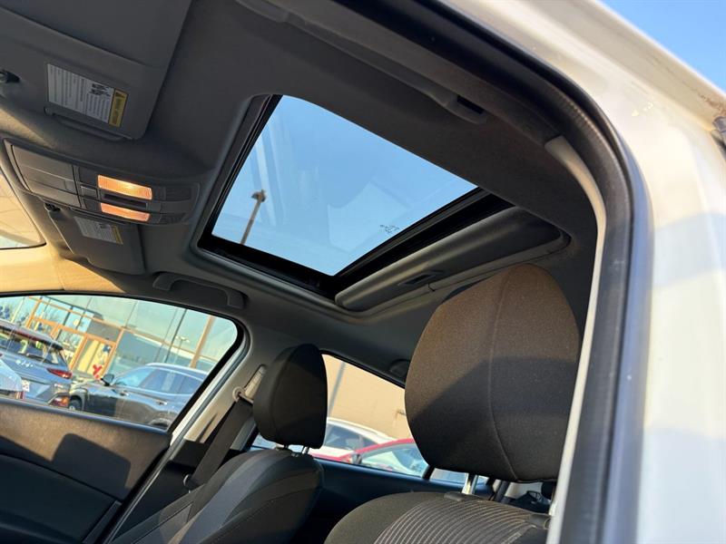 mazda Mazda3 2015 - 11