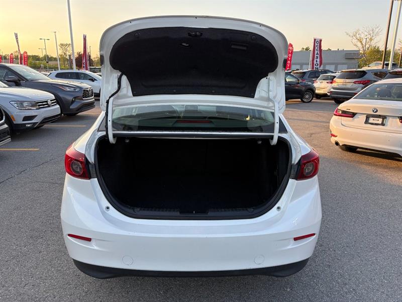 mazda Mazda3 2015 - 12