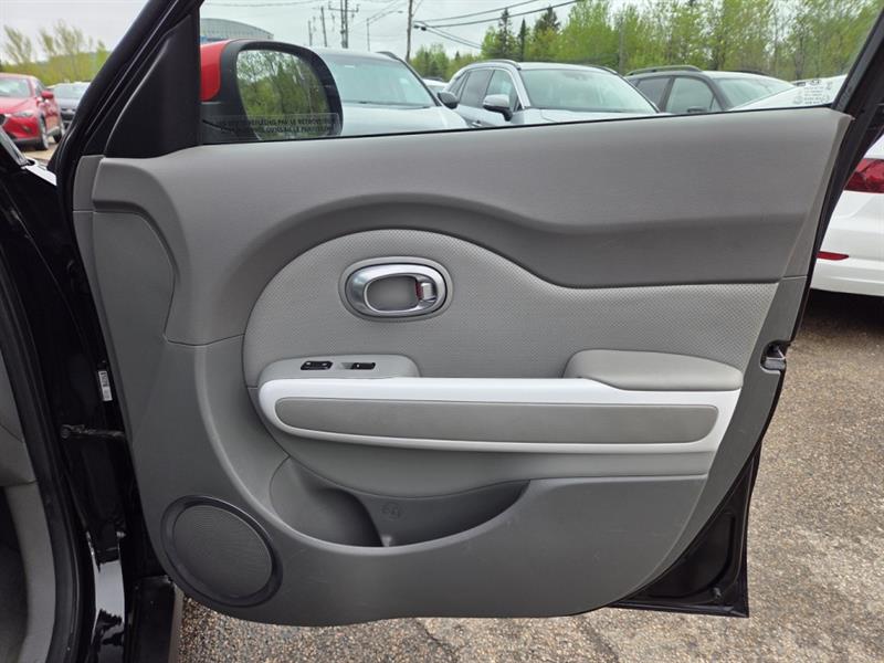 kia Soul EV 2016 - 19