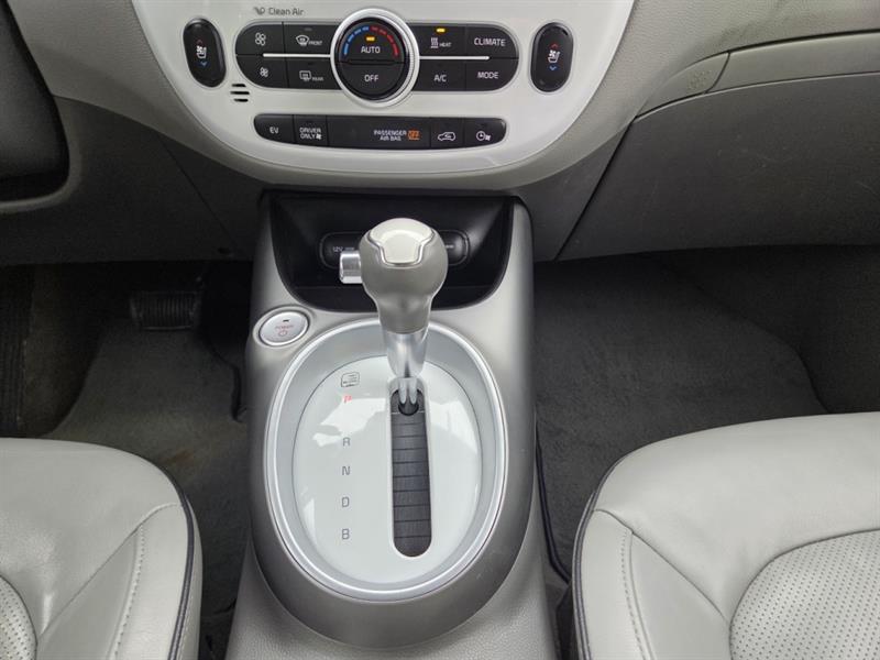 kia Soul EV 2016 - 28