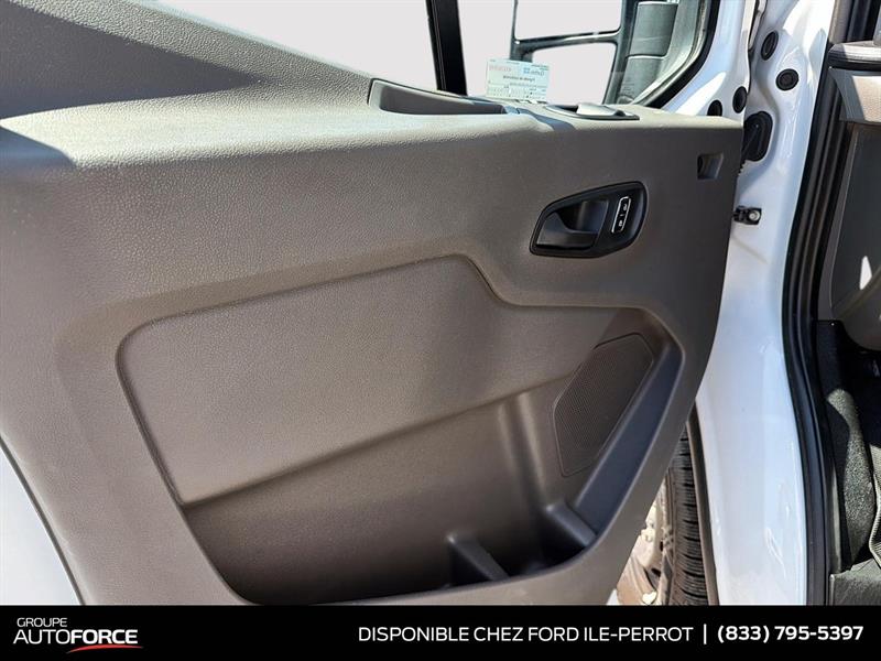ford Transit Cargo Van 2023 - 10