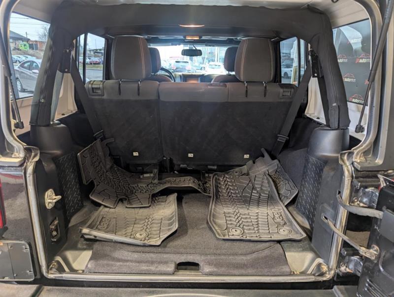 jeep Wrangler 2018 - 24